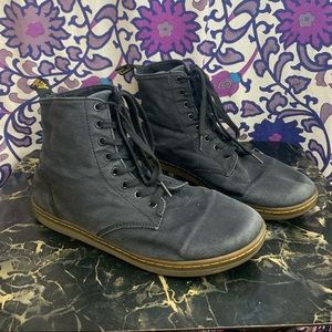 Dr. Martens Alfie boots